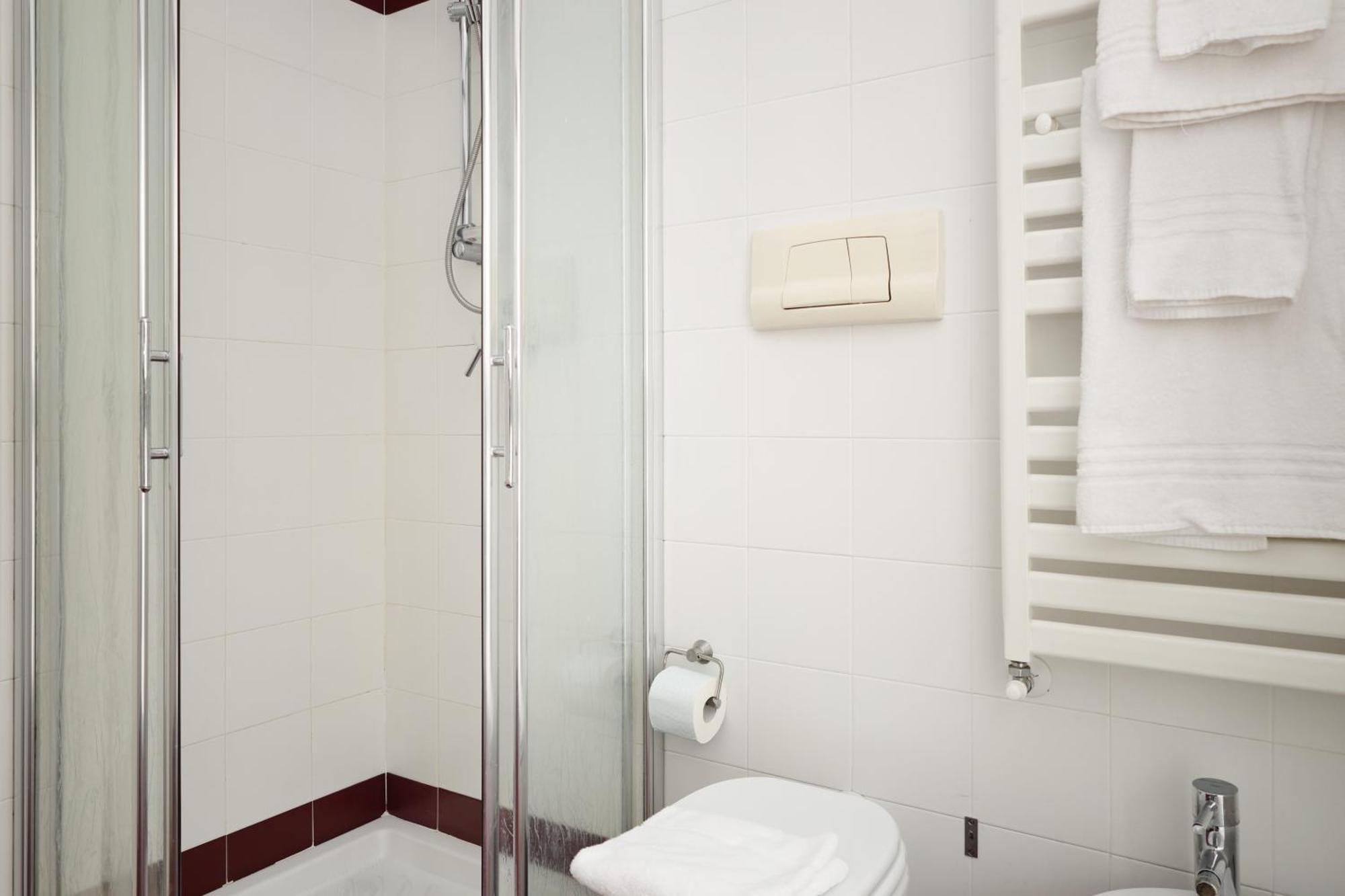 Gleaming I Via Della Boscaiola Apartment Milan